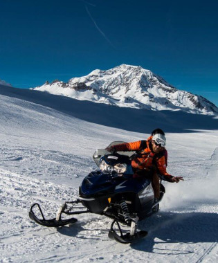 evolution2-motoneige-moonbike-activité-hiver-montagne